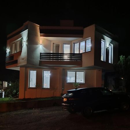 Villa Lea Tuzla Buitenkant foto