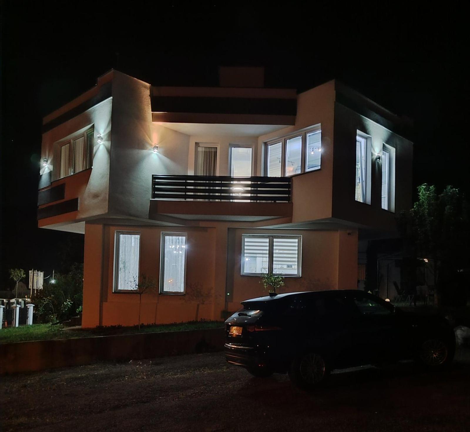 Villa Lea Tuzla Buitenkant foto
