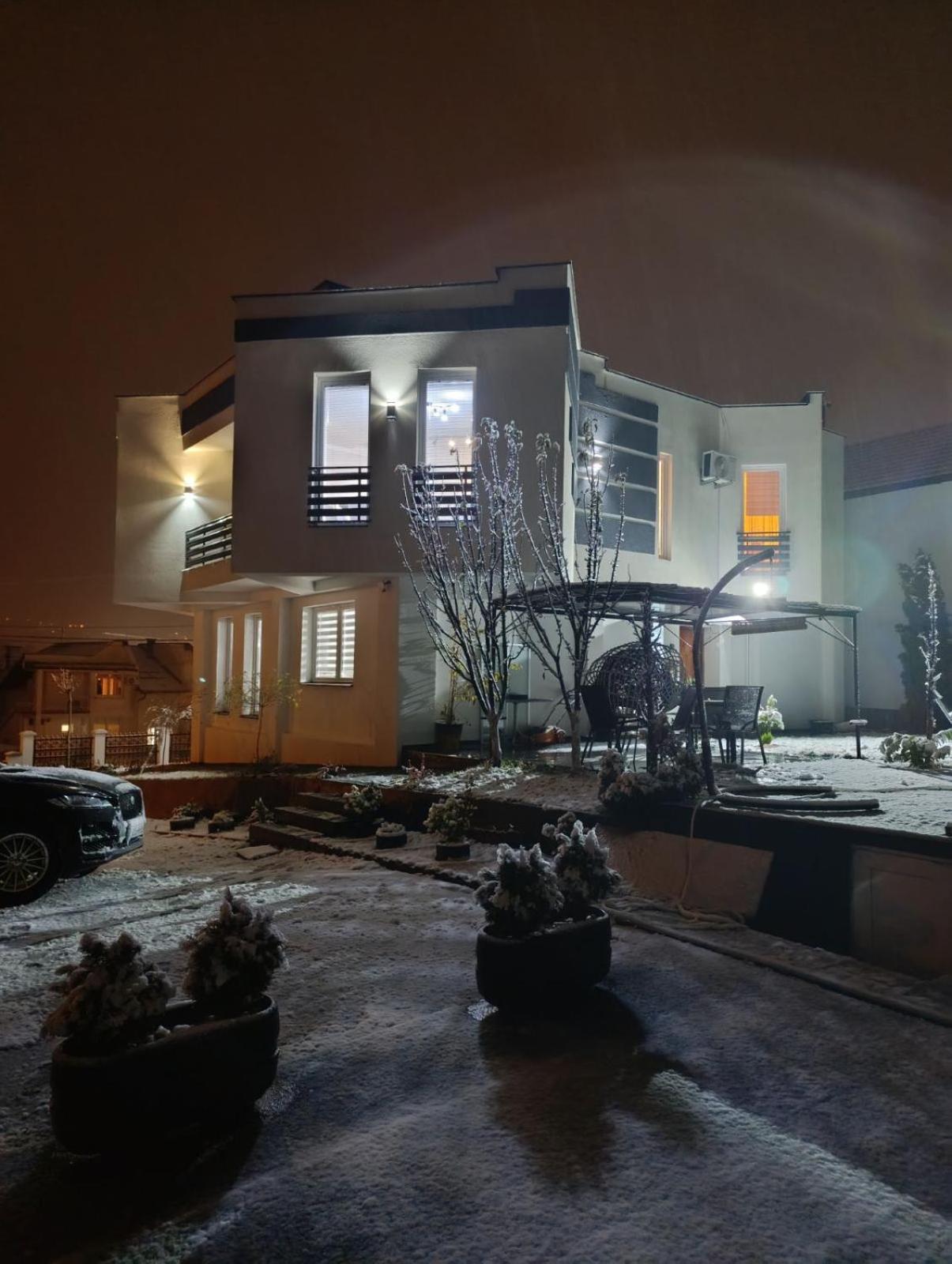 Villa Lea Tuzla Buitenkant foto