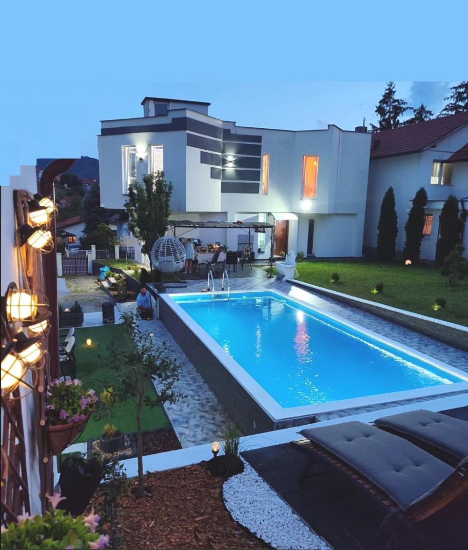 Villa Lea Tuzla Buitenkant foto