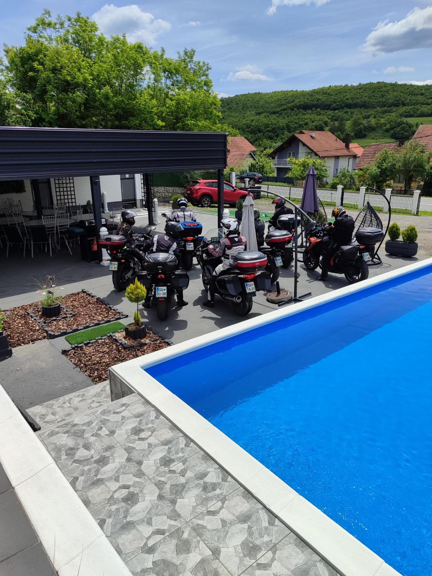 Villa Lea Tuzla Buitenkant foto